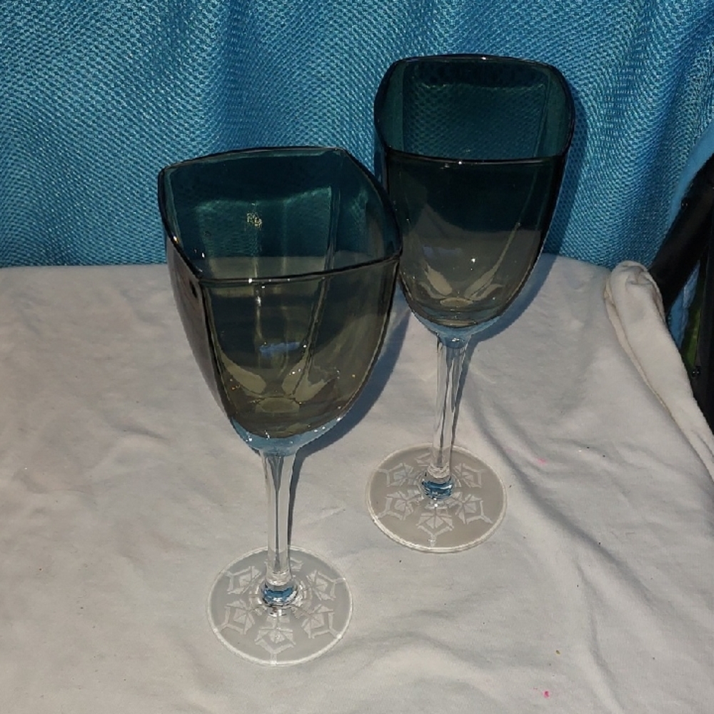 Set Of 2 Smoked Colored Square Top Wine Glass. Clear Stem 8" Tall